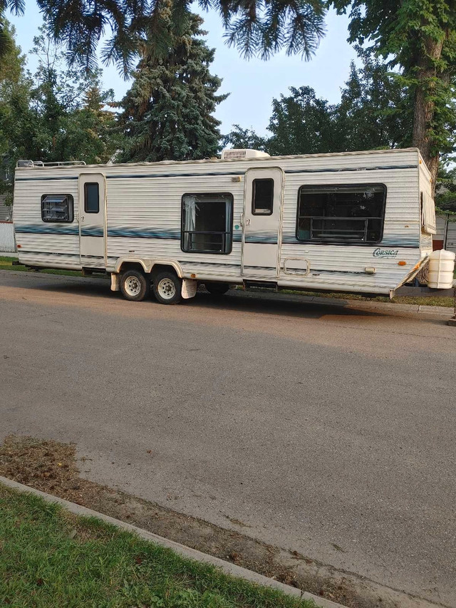 30 ft. 1994 Corsica travel trailer in Travel Trailers & Campers in Edmonton - Image 2