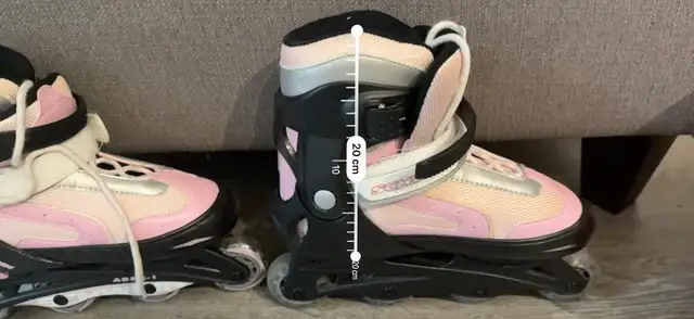 Schwinn ABEC 1 Junior Rec Fitness Skates Pink Adjustable in Skates & Blades in Oshawa / Durham Region - Image 10