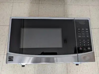 Kenmore Microwave (Made by Frigidaire)---$35 Dimensions: Outside = 290(H) x 485(W) x 340(D) mm (11.4...
