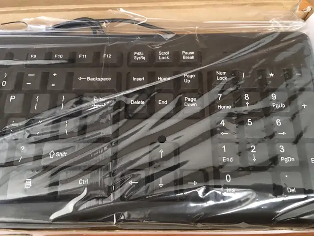 ***NEW*** Wired USB keyboard65115210314882122