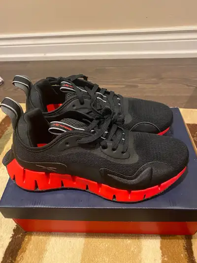 Reebok Zig Dynamica 2.0 Men’s 9.5, View more