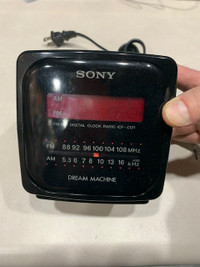 SONY AM/FM Clock Radio / Alarm