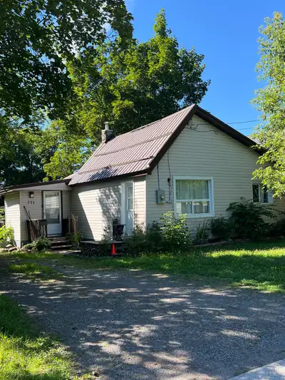 2 bedroom 1 bathroom house - includes fridge, stove, washer/dryer and dishwasher. $ 1500/month plus...
