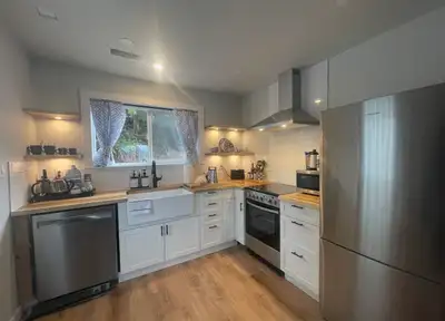 New beautiful ocean view suite in Prince Rupert Features stove, fridge, dw, private laundry room/mud...