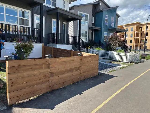 fence and deck576946697992949762