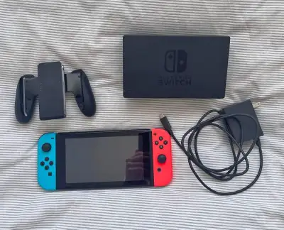 Nintendo Switch V1《 Jailbreakable Unpatched Serial #》7.5/10, View more