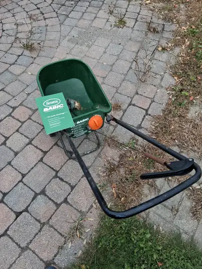 Broadcast spreader, View more