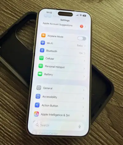 IPHONE 13 PRO MAX 256GB White In 10/10 Condition Original box and accessories + Case $650 Cash OBO