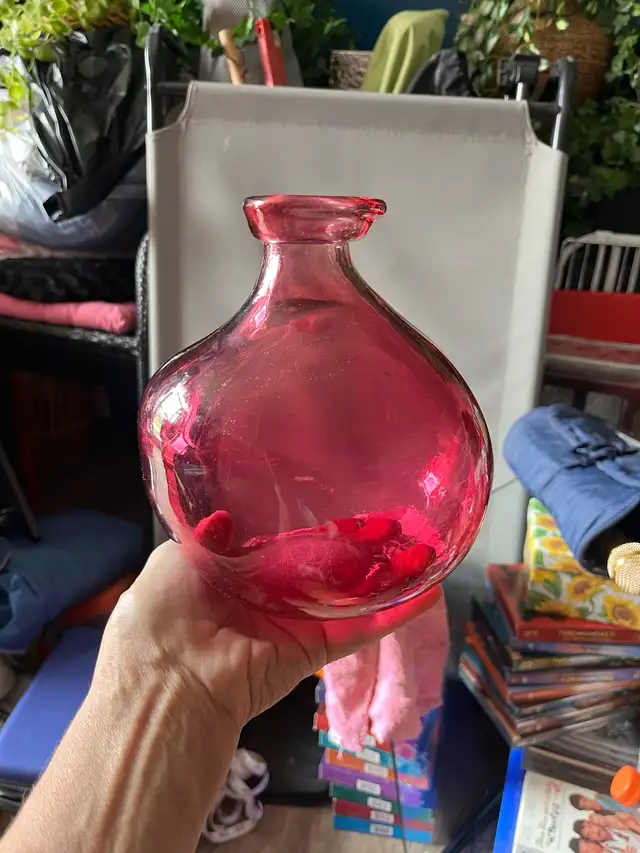 5 unique decorative bottles in Home Décor & Accents in Calgary - Image 5