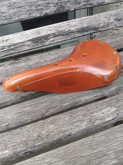 Brooks B17 Narrow saddle., View more