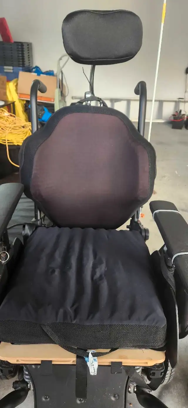 Electric Wheelchair in Health & Special Needs in Chilliwack - Image 5