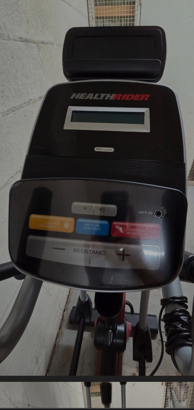 Health rider elliptical workout machine $200 in Exercise Equipment in Ottawa