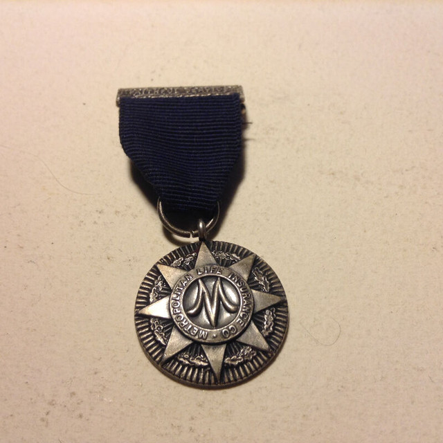 Metropolitain Life Insurance, Faithful Service Medal With Ribbon in Arts & Collectibles in Vancouver