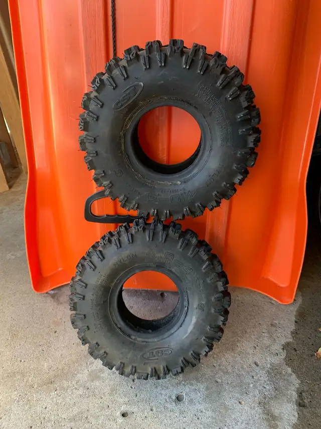 snowblower tire 4.10-4 in Snowblowers in Mississauga / Peel Region - Image 3