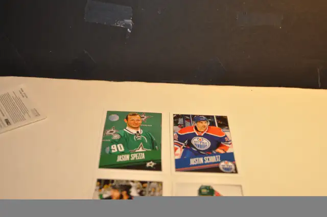 panini & donruss hockey stickers nhl lot of +- 47  2014-2015- 20 in Arts & Collectibles in Victoriaville - Image 11