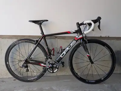 Full Carbon Endurance bike w Brand New VISION TEAM wheels, View more