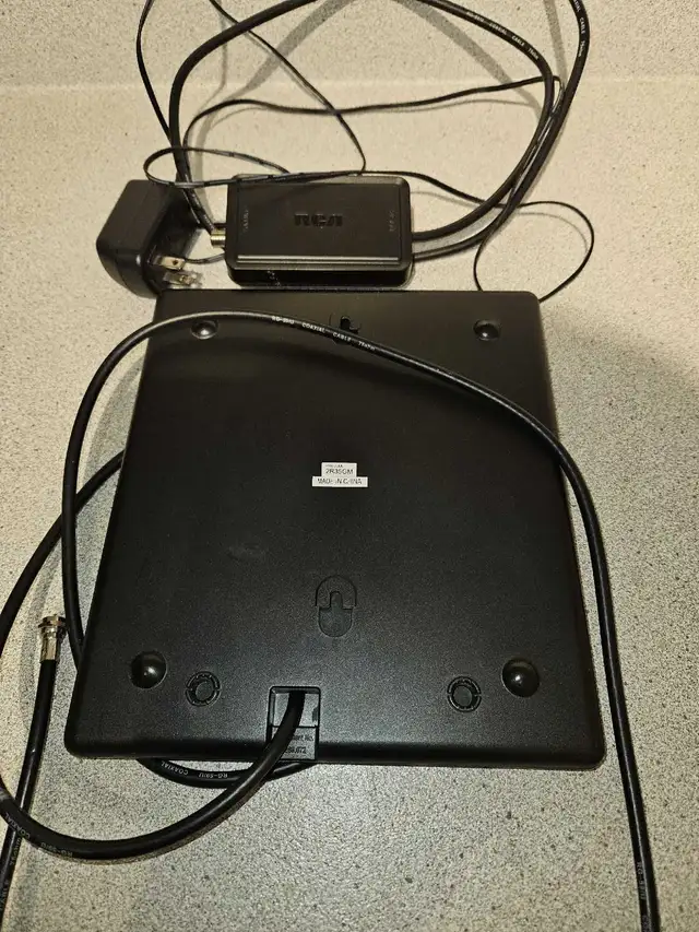 Antenne RCA in Video & TV Accessories in Québec City - Image 3