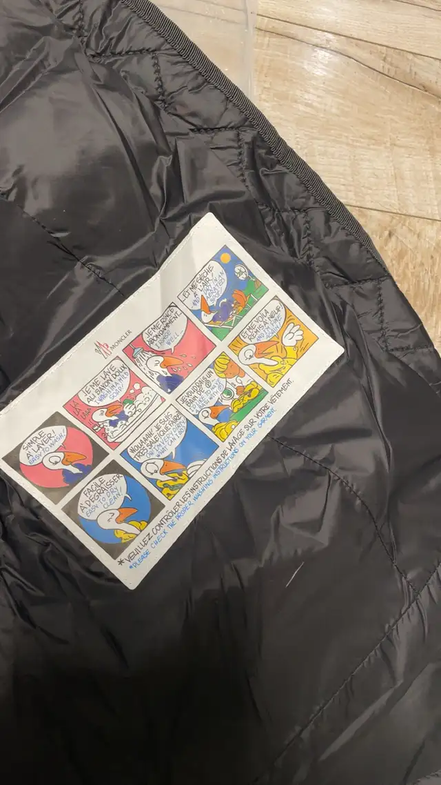 Moncler Women’s Fur Jacket in Women's - Tops & Outerwear in City of Toronto - Image 6