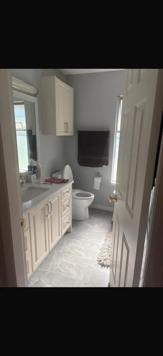 Rental :house 3 bedrooms and a den, 2 full bath, double gar in Long Term Rentals in Delta/Surrey/Langley - Image 7