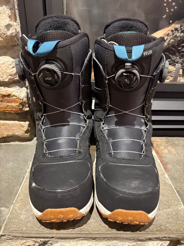 Burton Felix Women's Snowboard Boots - size 8.5 (25.5 mondo) in Snowboard in Kelowna - Image 3