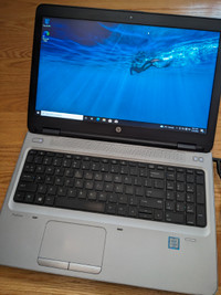 HP EliteBook 850 G3 15.6" with i5-6300U/12GB/256GB SSD/New Batte