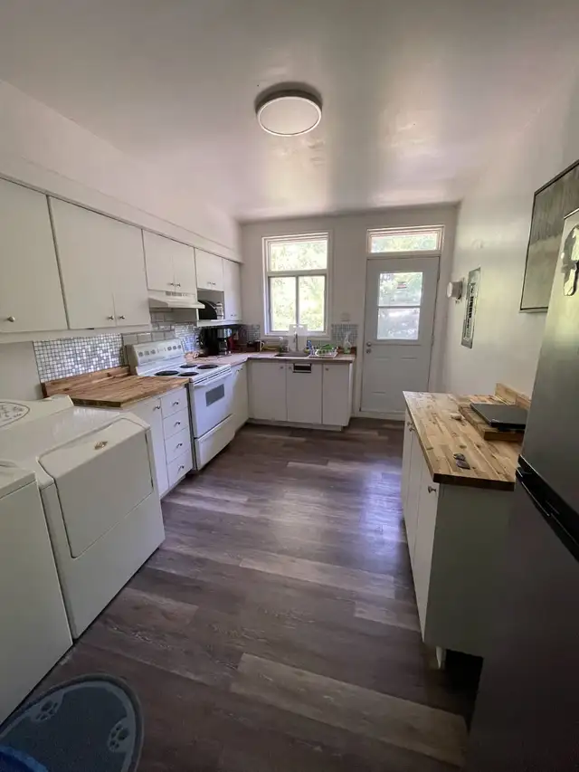 5 1/2 Appartement A Louer Sur La Rue Evelyn A Verdun in Long Term Rentals in City of Montréal - Image 2