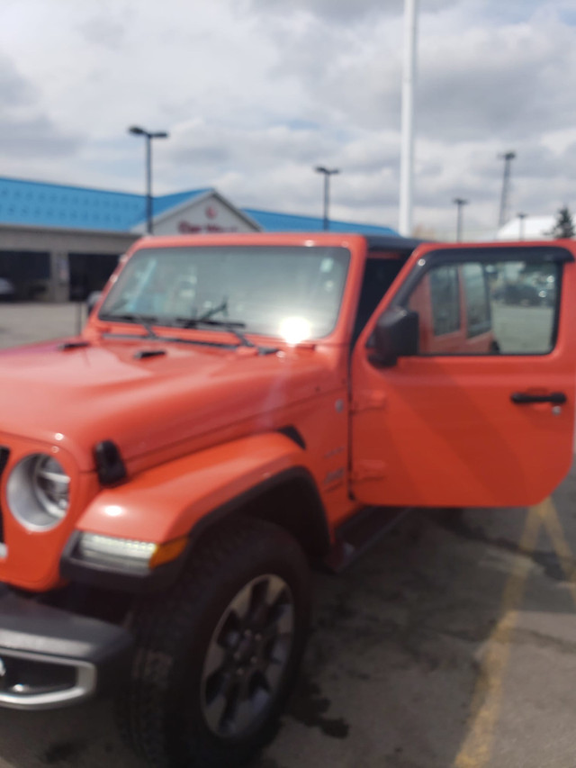 2019 jeep - 4 door in Cars & Trucks in Mississauga / Peel Region - Image 3