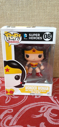 Funko Pop Heroes DC Comics Wonder Woman 08 In Box !!!!