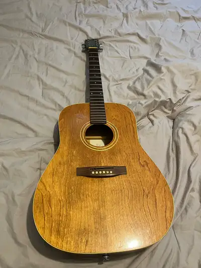 Acoustic guitar for sale, View more