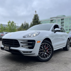 2016 Porsche Macan Turbo