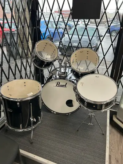 Pearl Roadshow Acoustic Drum Kit , View more