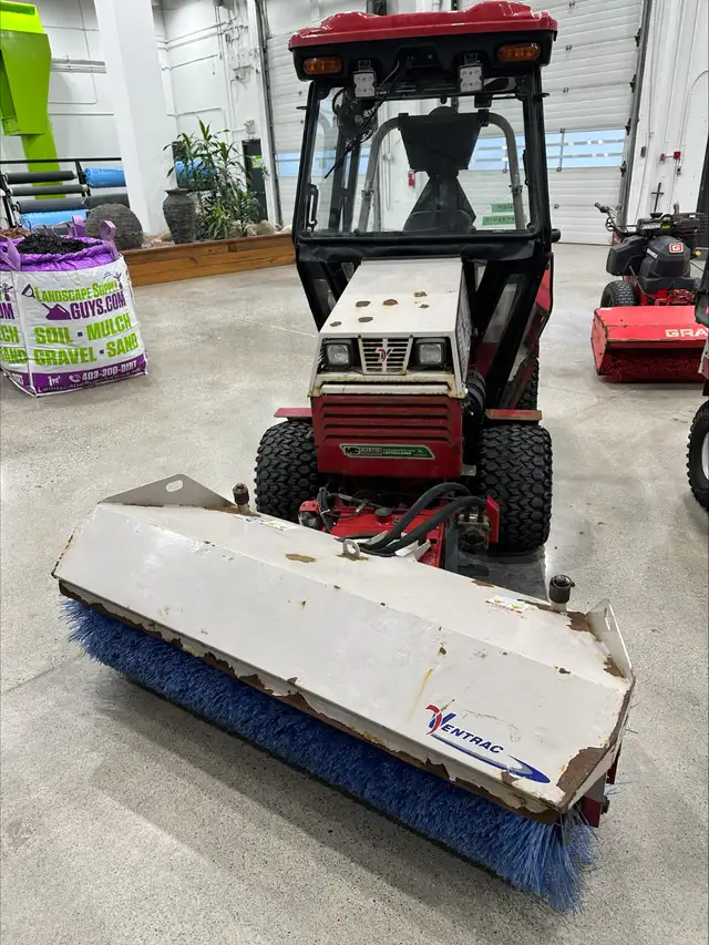 Ventrac 4500Z - Comes with Power Brush - Snow Thrower - Heat630092675246111212