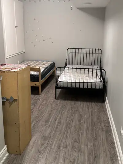 Private Room available for rent in basement on $500 near by Airport/castle more or Humber west pkwy/...