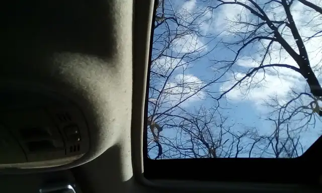 2009 Toyota Corolla XRS Automatic $4000 in Cars & Trucks in St. Catharines - Image 8