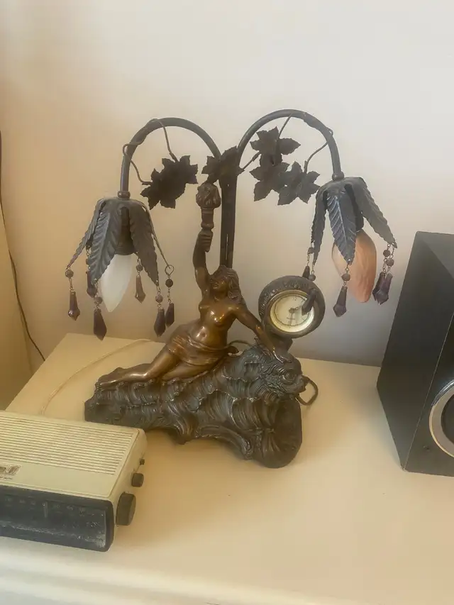 Antique cast bronze lamp 1910s works perfect in Indoor Lighting & Fans in City of Toronto - Image 3