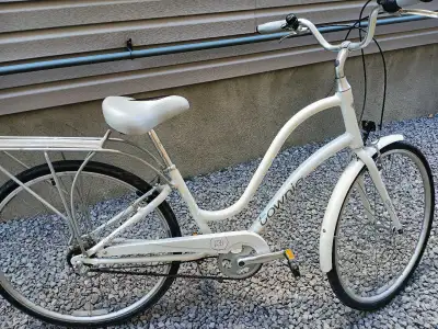 Electra Townie Bike Model Euro 3i Nexus 3 Speed 700x38 Tires, View more