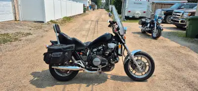 1984 Honda Magna V65 1100, runs great, 37000kms, brand new tires, Saddlemen seat, leather saddle bag...