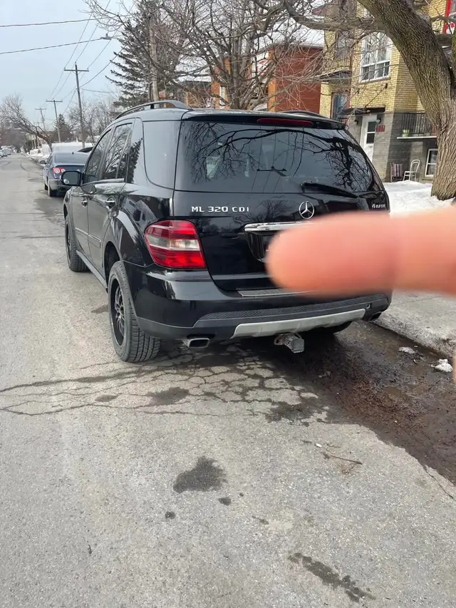 Mercedes-benz in Cars & Trucks in Laval / North Shore - Image 7