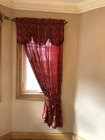 Curtain/drapes