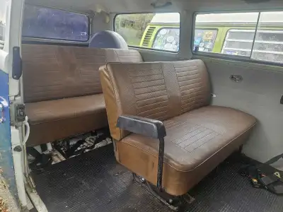 1978 volkswagen bus runs & drives needs body work. Solid under carrige. Asking $9500 or best offer....