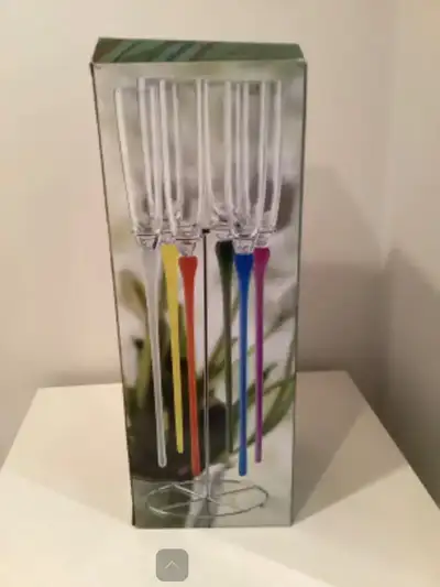 6 FLUTES VERRES A CHAMPAGNE & SUPPORT "NEUF" CHAMPAGNE GLASSES, View more