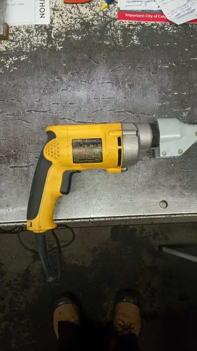 DeWalt shears/swivel head , View more