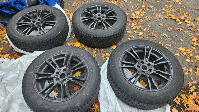 Winter tires and rims - Nokian Hakkapeliita R3 SUV in Tires & Rims in City of Montréal - Image 6