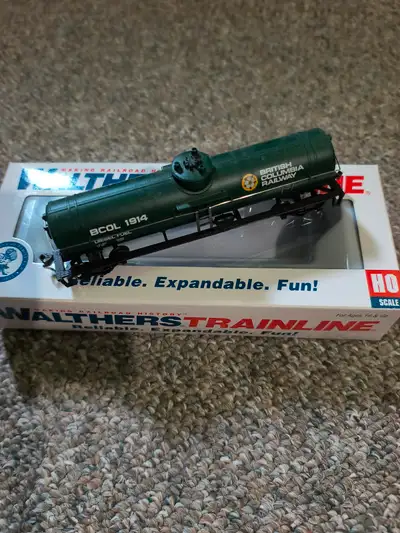 Walthers British Columbia Railways tank car in HO scale. Comes in its original box. Steel wheels and...