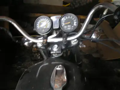 Yamaha xs 1100 special 1 small tear in seat, dent in gas tank, good tires, aftermarket performance m...
