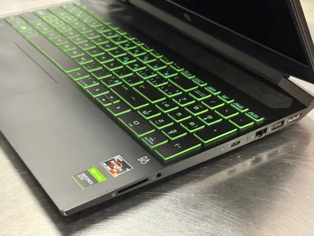 HP GAMING LAPTOP in Laptops in City of Montréal - Image 6