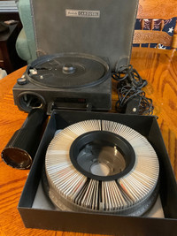 Vintage Kodak Carousel 650 Slide Projector $200