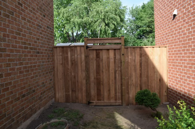 fence & post holes in Construction & Trades in Oshawa / Durham Region - Image 3
