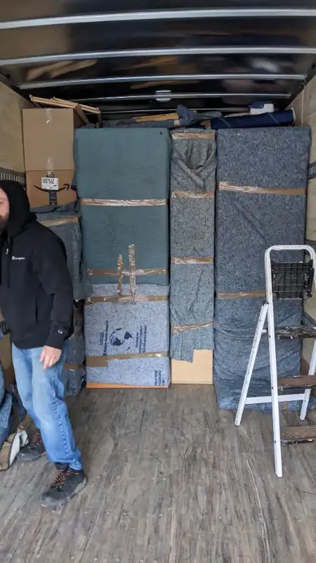 MOVING & DELIVERIES in Moving & Storage in London - Image 9