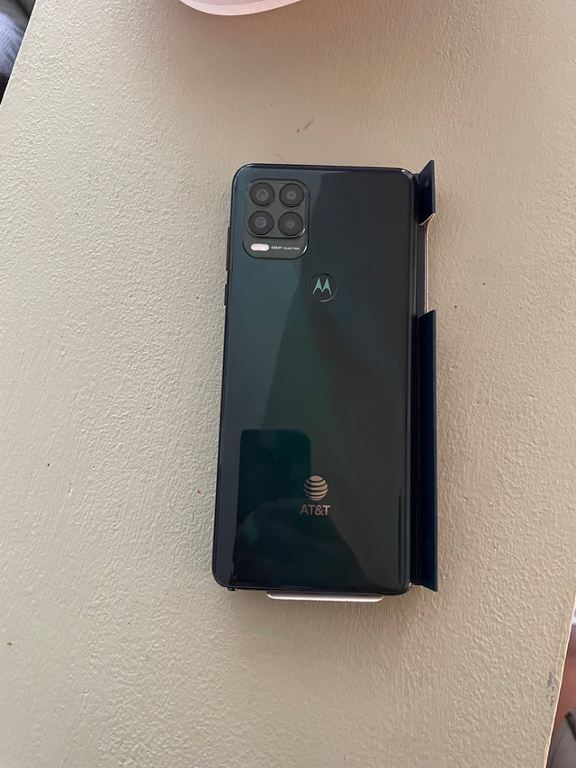 Motorola Moto G Stylus 5G in Cell Phones in Hamilton - Image 3